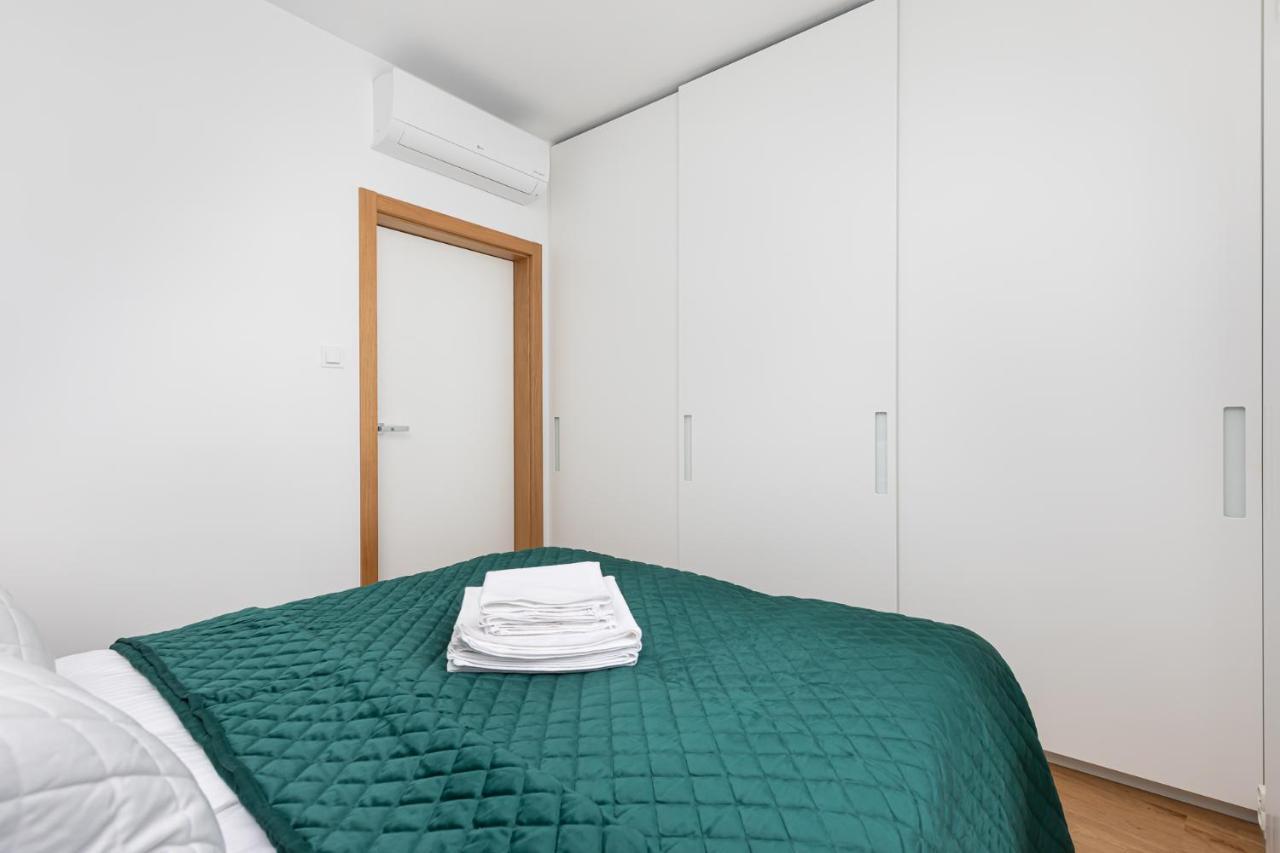 Ecru Luxurious Apartment In Port Praski With Balcony Wwa35 Warszawa Eksteriør billede
